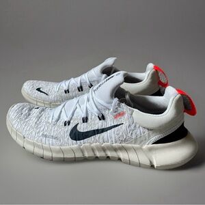 Size 9.5 - Nike Free Run 5.0 White Obsidian CZ1884-103 Men’s Brand New FAST SHIP